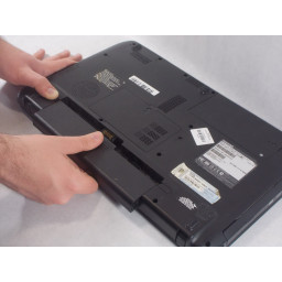 Замена батареи Toshiba Satellite C655-S5142