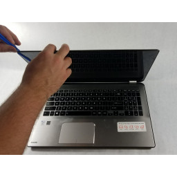 Замена экрана Toshiba Satellite Radius P55W-B5112